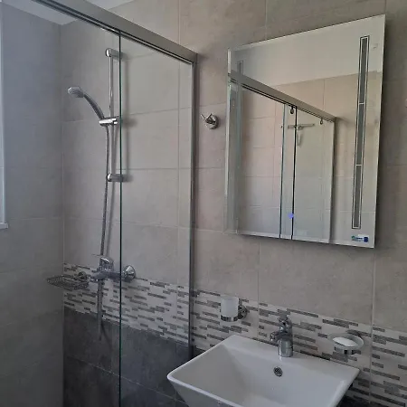 Vasi Apartment *